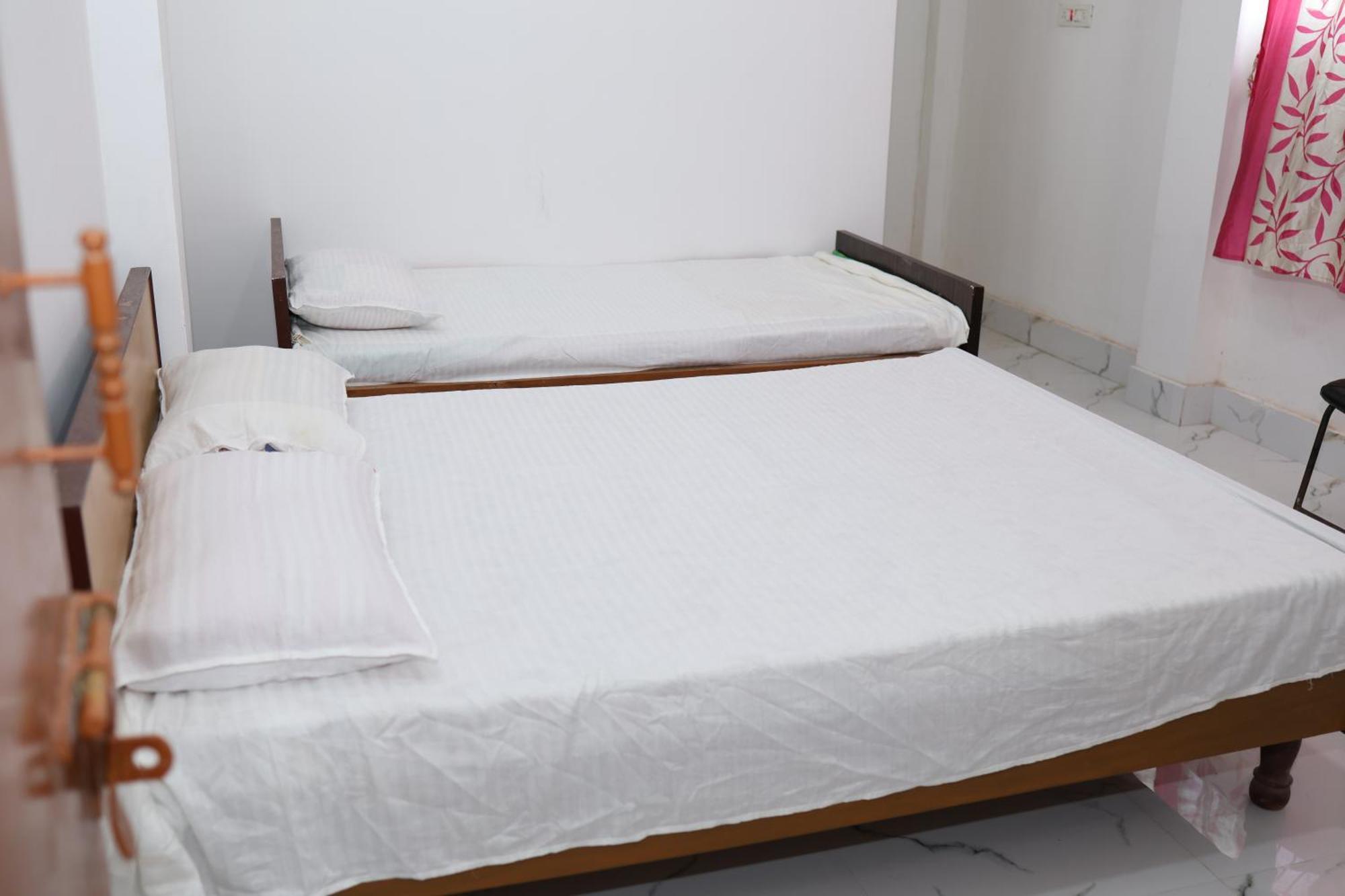 Отель Kriya Yoga Wellness Dhablat Экстерьер фото